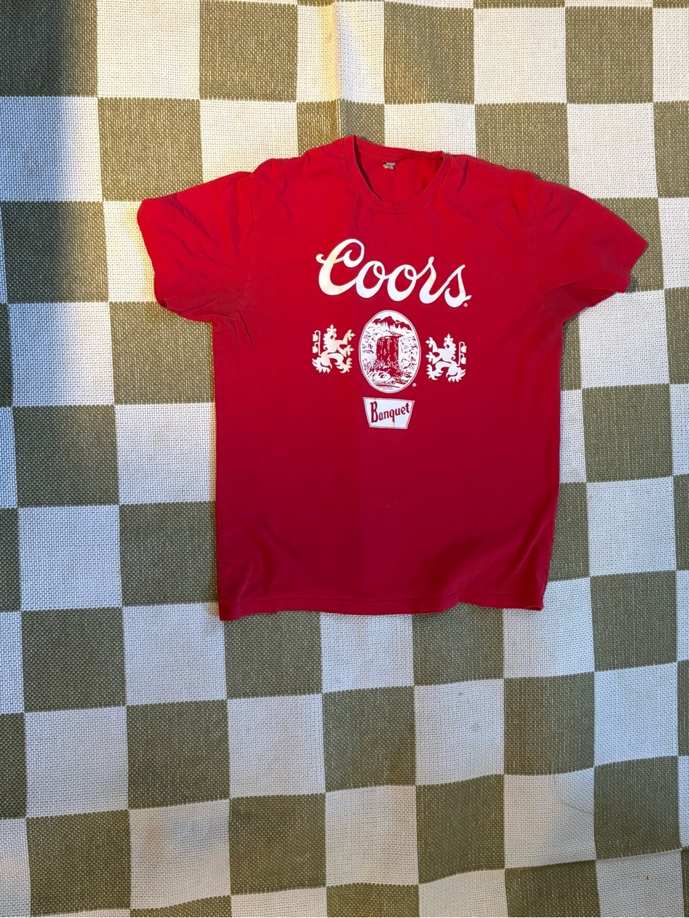 Retro Graphic Tee - Banquet Logo